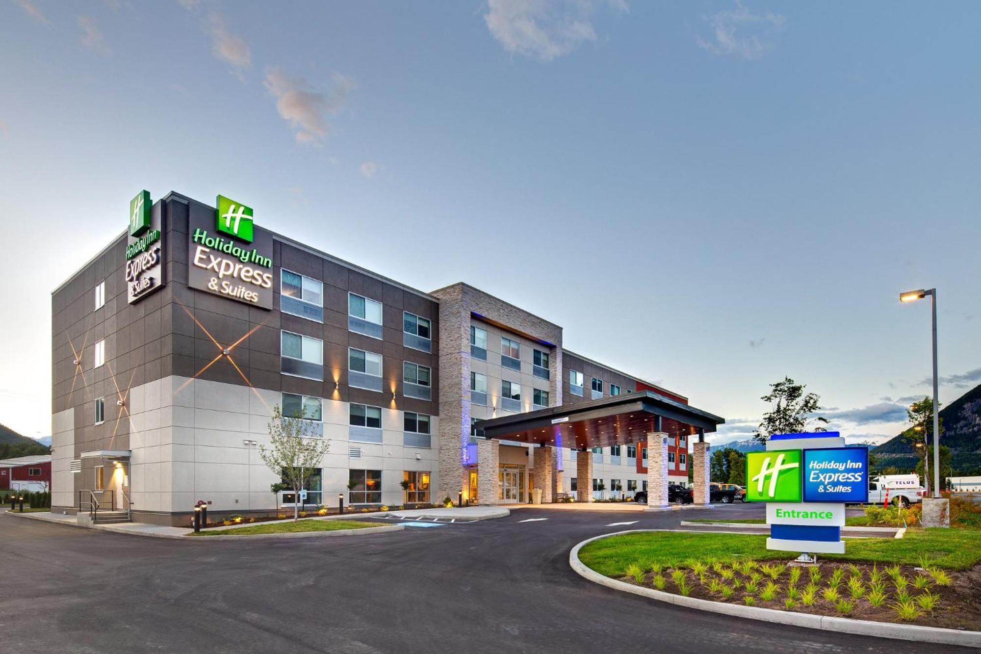 Holiday Inn Express & Suites Terrace By Ihg Kültér fotó